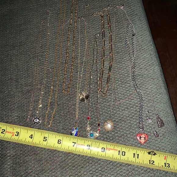 Necklace bundle - Picture 16 of 16